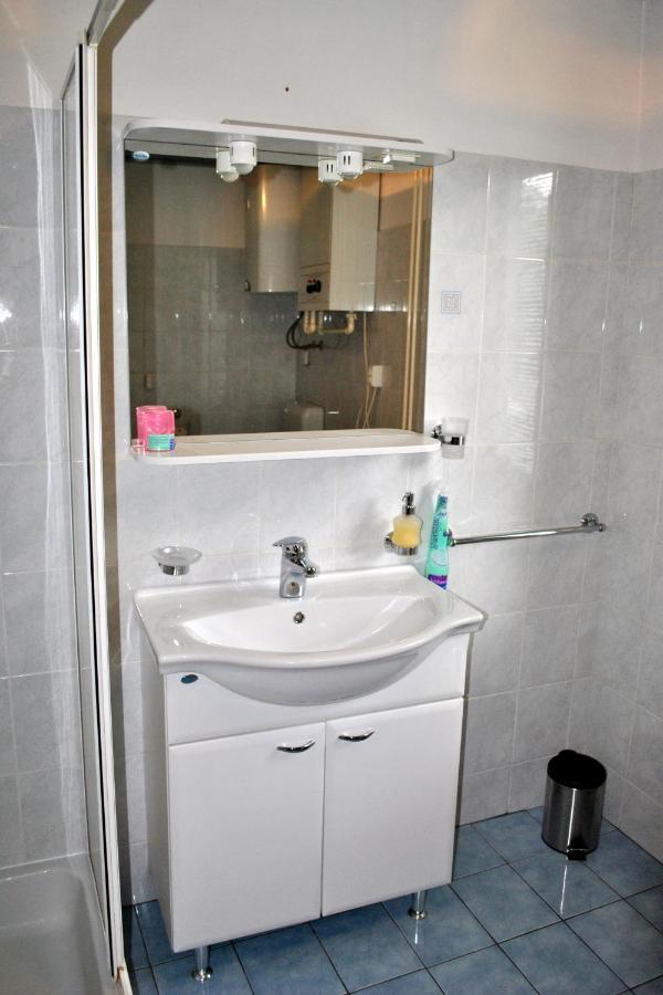 Riverside Village Apartment Бохинь Экстерьер фото