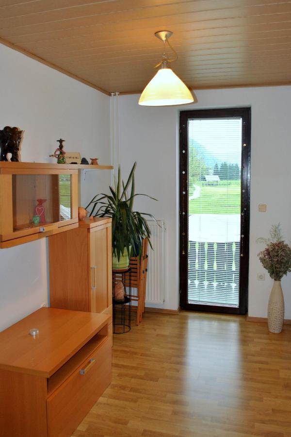 Riverside Village Apartment Бохинь Экстерьер фото