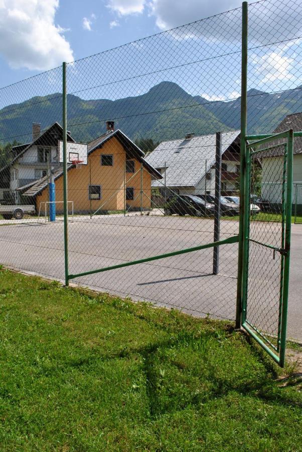 Riverside Village Apartment Бохинь Экстерьер фото